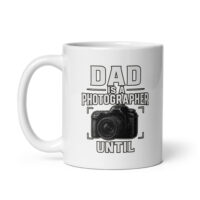 White mug with dad photographer design.
